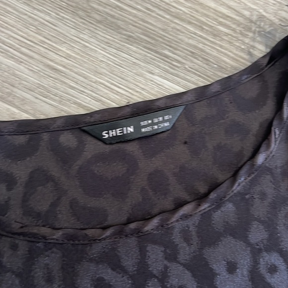 SHEIN Leopard Print Chiffon Shirts - Picture 5 of 5
